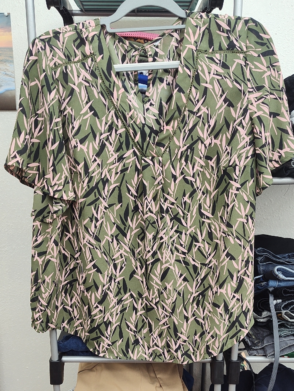 Liz Claiborne Olive & Pink Abstract Leaf Print Blouse